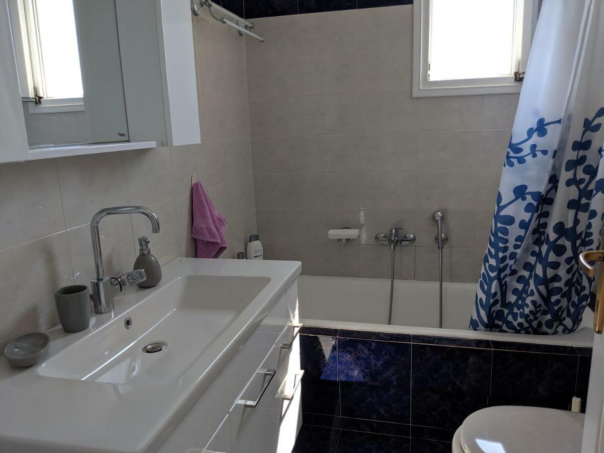 Anthoula'S Sea View Apartment Piso Livadi Exterior photo